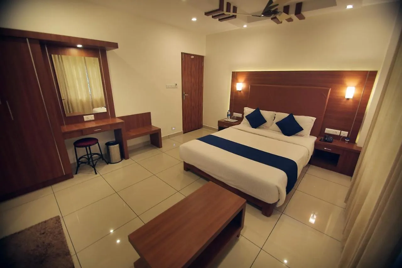 Hotel White Portico Kumily