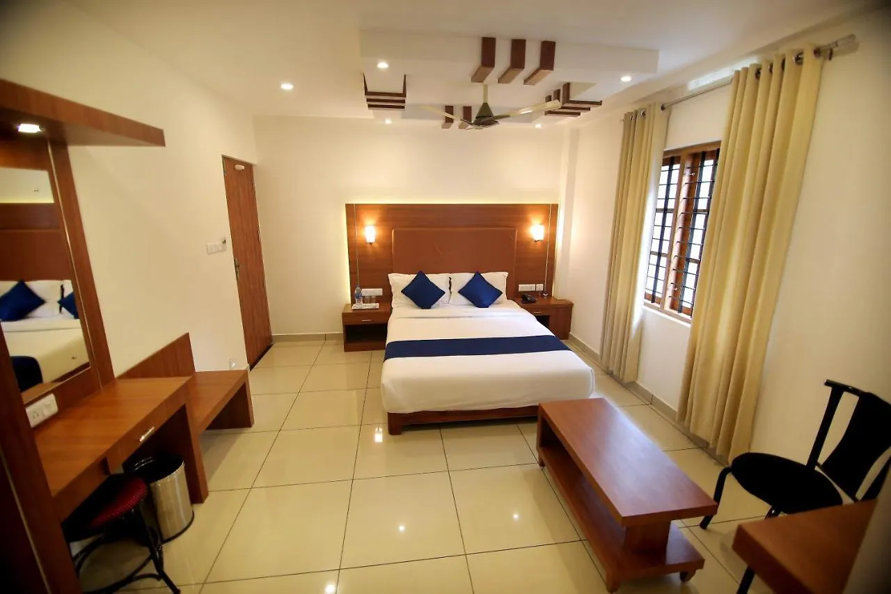 Hotel White Portico Kumily